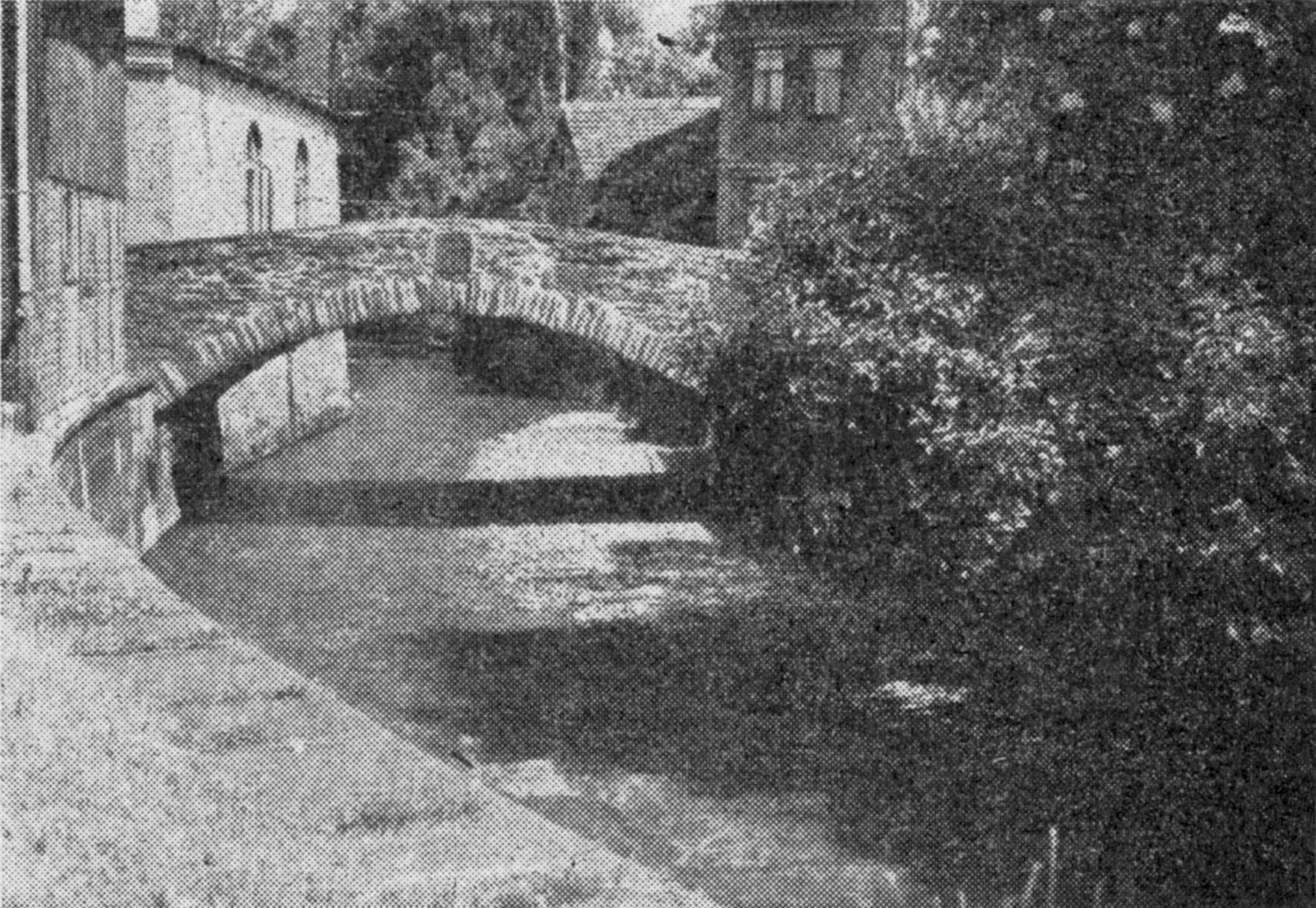 Alte Lennebrücke in Eschershausen